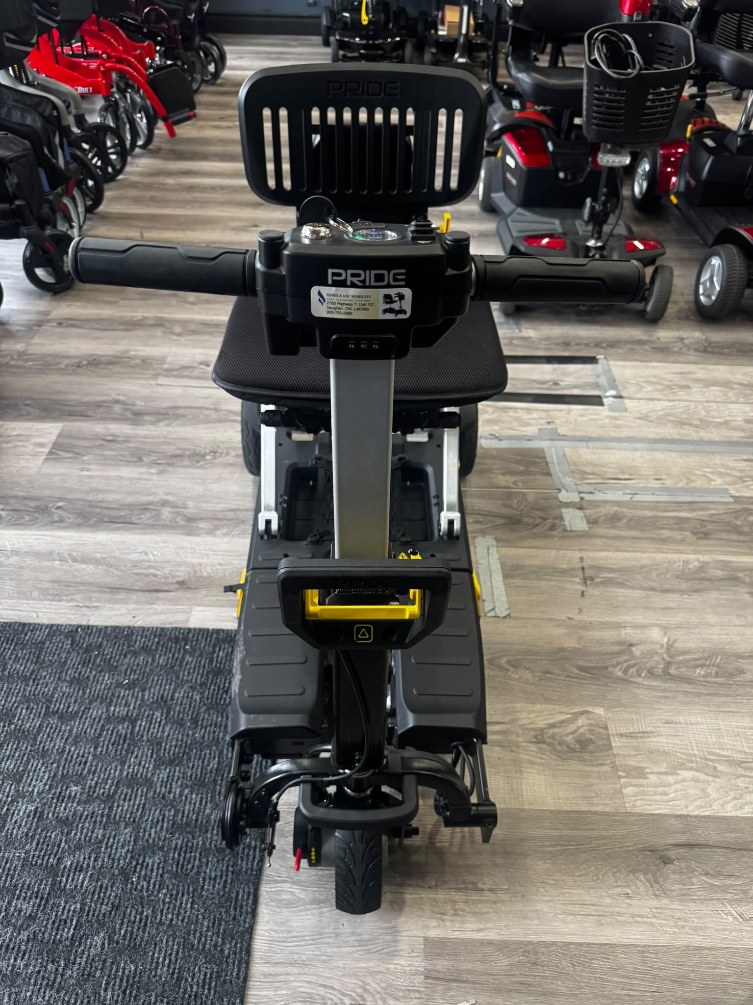i-Go Folding Scooter 3 Wheels (Floor Model). - Image 7